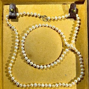 Classic freshwater pearls